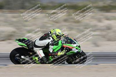 media/Jan-15-2026-Racers Edge (Thu) [[dfebeb70ab]]/3-B Group/Session 2 (Turn 15 Inside Pans)/